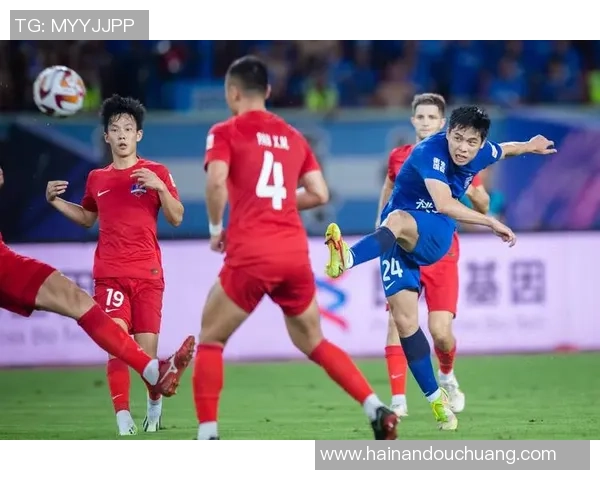 足球明星纷纷加盟中超联赛引发全球关注与热议 足球明星纷纷加盟中超联赛引发全球关注与热议